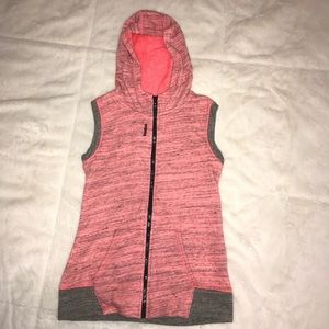 Girls Reebok vest size medium